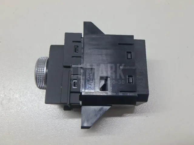 Кнопка многофункциональная для  FAW J5 2004
