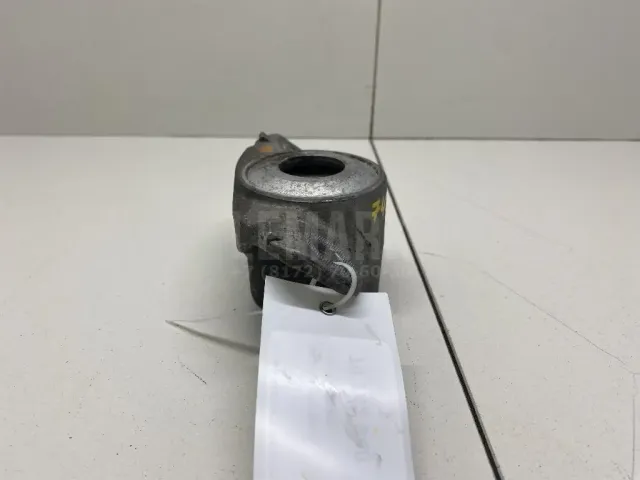 Опора заднего амортизатора