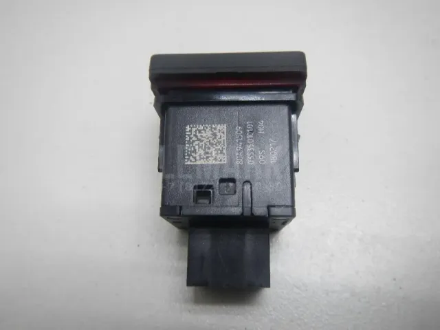Кнопка аварийной сигнализации для  FAW J5 2004