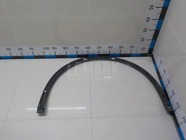 Накладка заднего крыла правого для  Ford Kuga 2008-2012