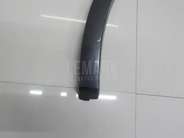 Накладка заднего крыла правого для  Ford Kuga 2008-2012