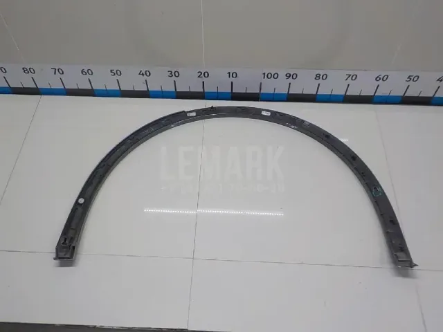 Накладка заднего крыла правого для  Ford Kuga 2008-2012