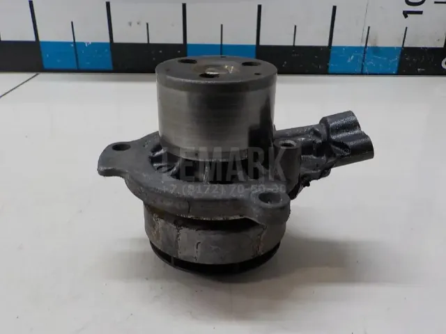 Насос водяной (помпа) для  Audi V8 1988-1994