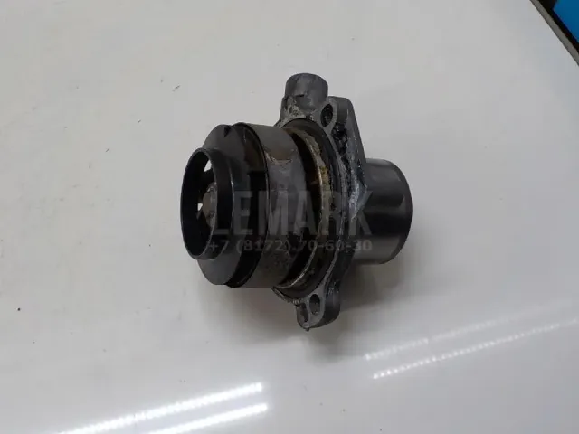 Насос водяной (помпа) для  Audi V8 1988-1994