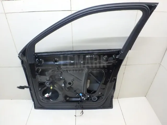 Дверь передняя правая для  Audi A1 (8X) 2010-2018