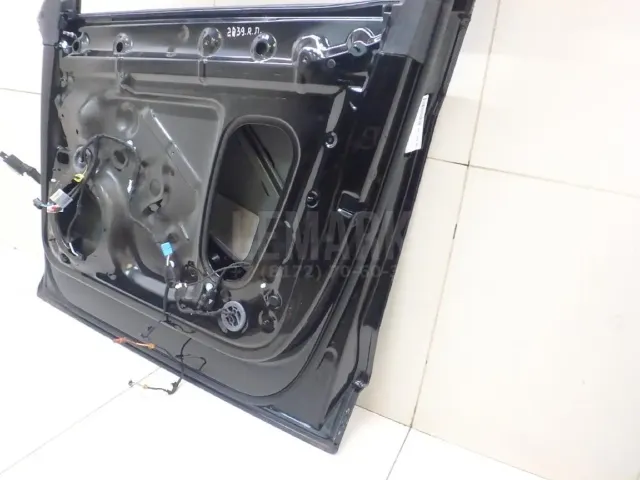 Дверь передняя правая для  Audi A1 (8X) 2010-2018