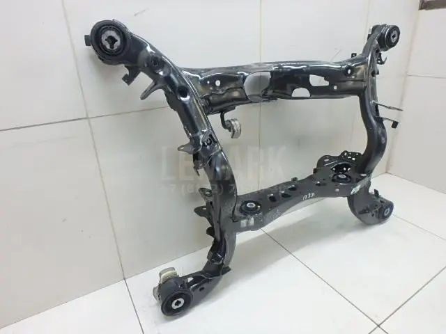 Балка задняя для  BMW X4 G02 2018