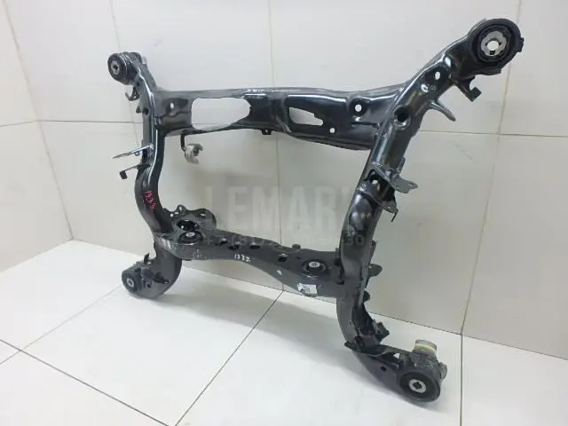 Балка задняя для  BMW X4 G02 2018