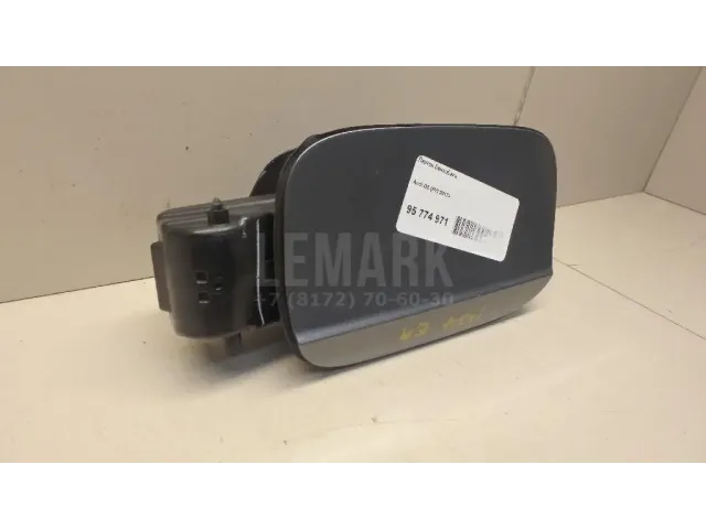 Лючок бензобака для  Audi Q3 (F3B) 2018
