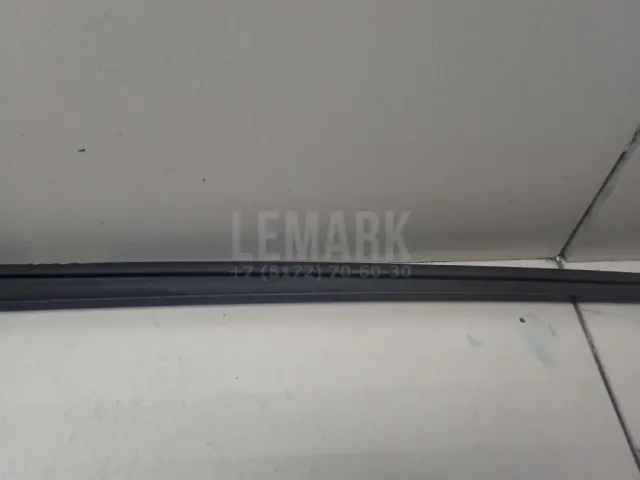 Молдинг лобового стекла для  Chevrolet Suburban 2014-2020