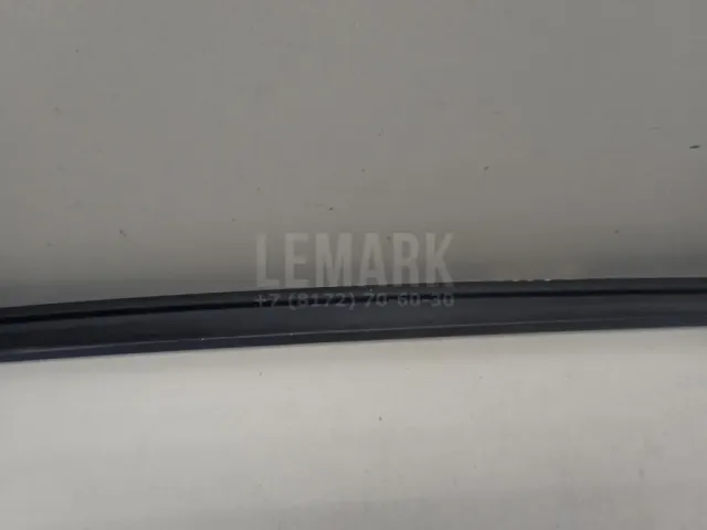 Молдинг лобового стекла для  Chevrolet Suburban 2014-2020