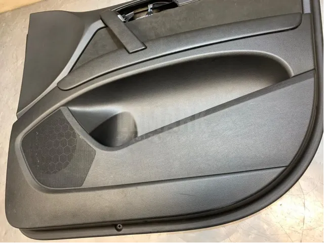 Обшивка двери передней правой для  BMW 7-serie E65/E66 2001-2008
