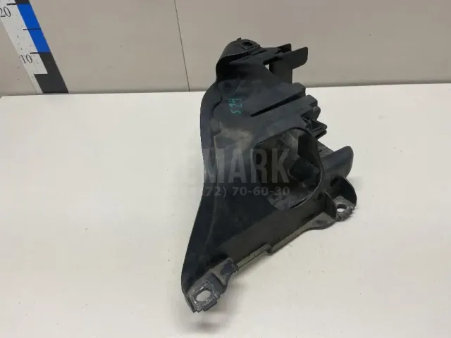 Кронштейн фар правый для  Ford Mondeo V 2015-2022