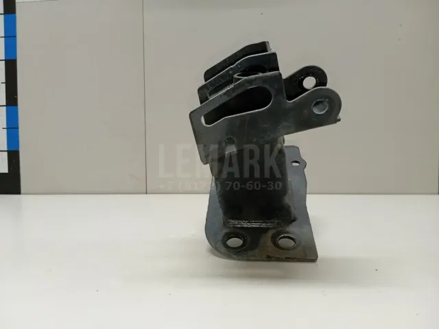 Кронштейн усилителя переднего бампера правый для  Exeed VX (M36T) 2021