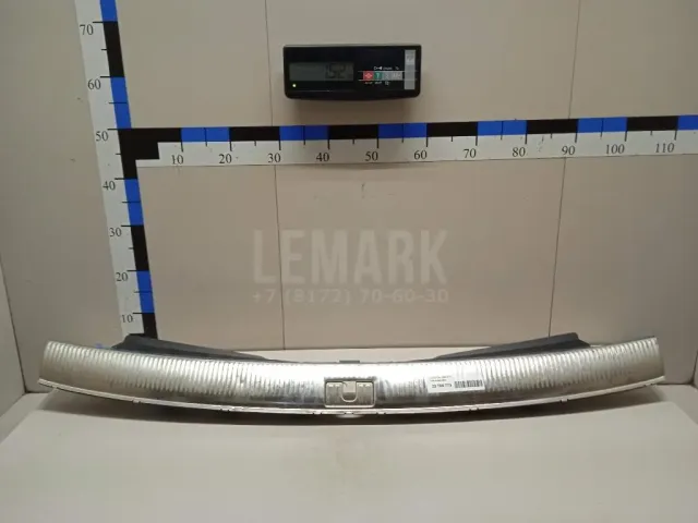 Обшивка багажника для  BMW Z4 E85/E86 2002-2008