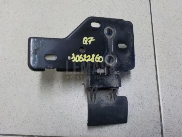 Крючок капота для  Ford Mondeo V 2015-2022