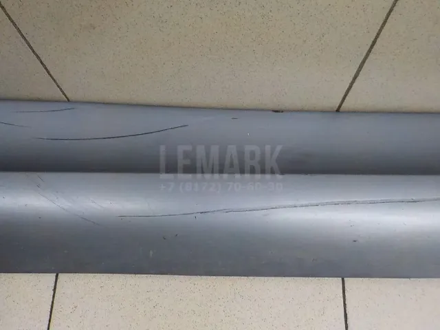 Накладка двери передней правой