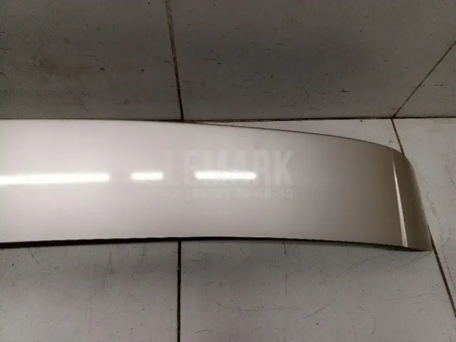 Спойлер (дефлектор) багажника
