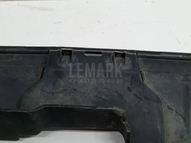 Кожух замка капота для  Audi A4 [B9] 2015