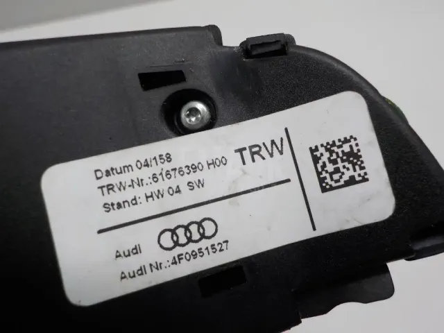 Кнопка многофункциональная для  Audi A4 [B7] 2005-2007