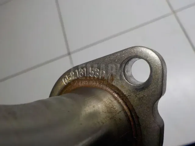 Трубка картерных газов