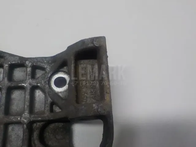 Кронштейн генератора для  Fiat