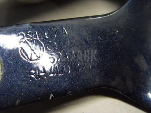 Петля двери багажника для  Ford Fiesta 2008-2019
