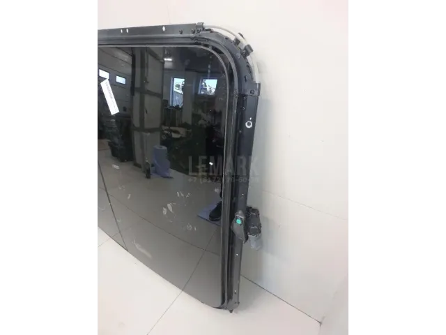 Люк в сборе электрический для  BMW 5-serie G30/G31/F90 2017-2023