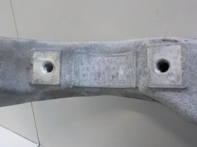 Балка задняя