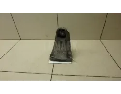 Кронштейн двигателя правый
