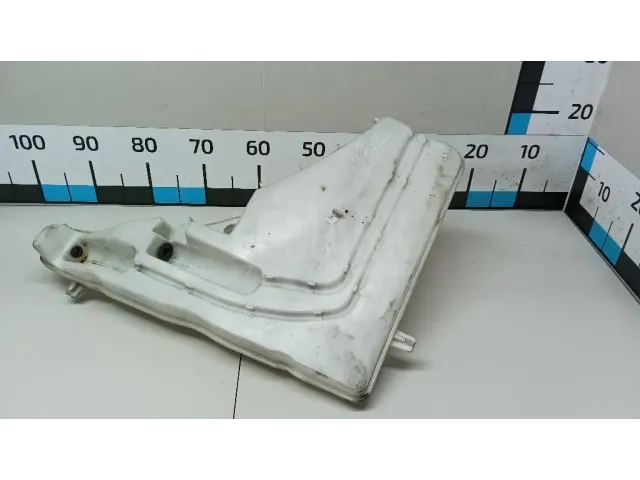 Бачок омывателя лобового стекла