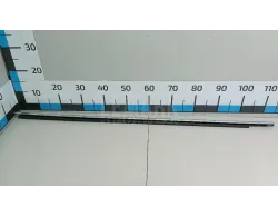 Накладка стекла переднего левого