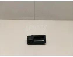 Кнопка открывания багажника