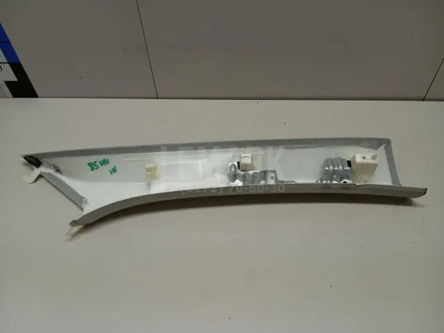 Обшивка стойки для  Ford Fiesta 2001-2008