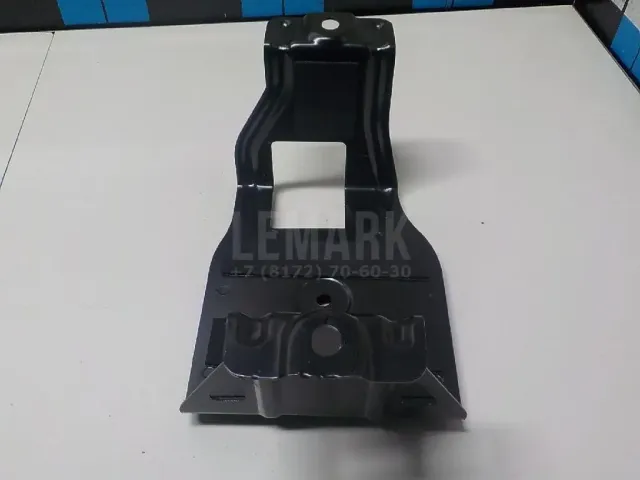 Крепление аккумулятора