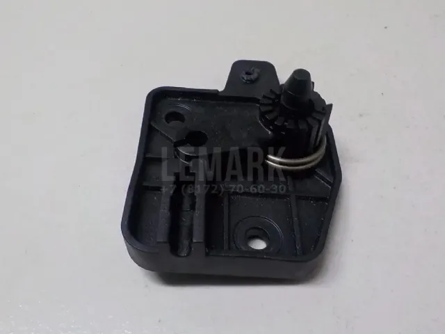 Кронштейн ручки открывания капота для  BMW 1-serie E82/E88 2007-2013