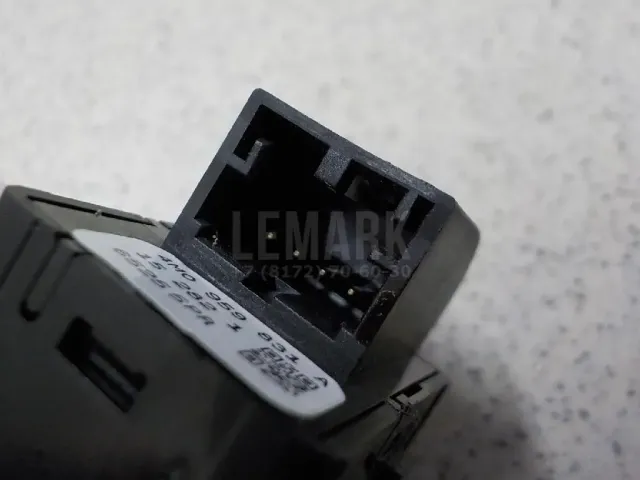 Кнопка открывания багажника для  Audi A3 [8V] 2013-2020
