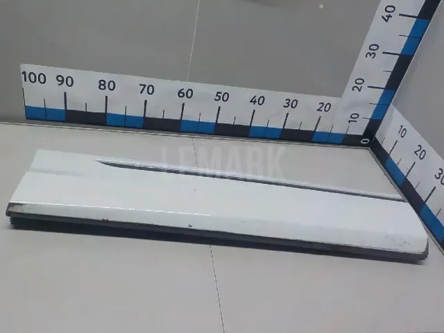 Накладка двери задней правой
