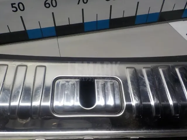Обшивка багажника