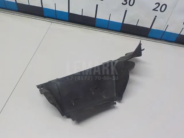 Воздуховод радиатора левый