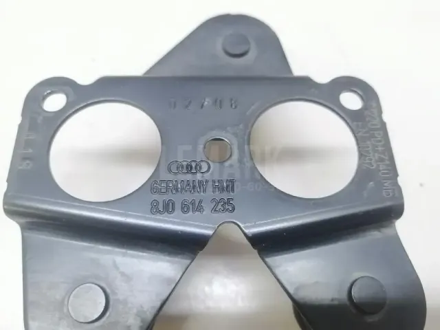 Кронштейн (сопут. товар) для  Audi 80/90 [B3] 1986-1991