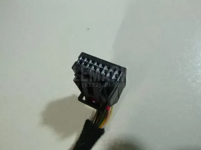 Кронштейн зеркала левый для  CASE SV300 2012