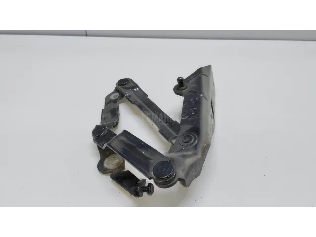 Петля капота левая для  Audi A3 (8L1) 1996-2003