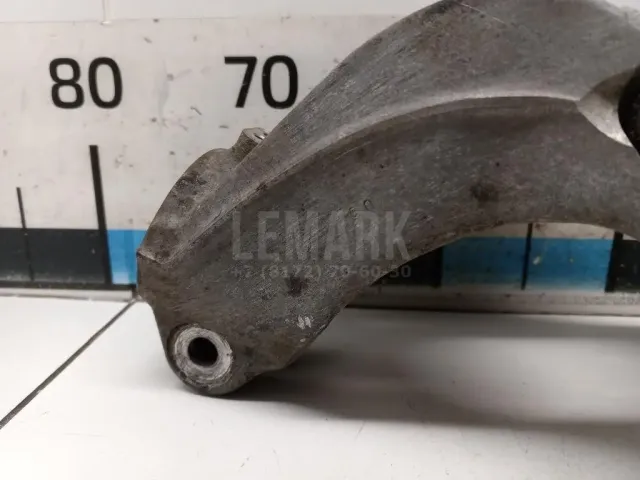 Кулак поворотный передний правый для  Ford Maverick 1993-1998