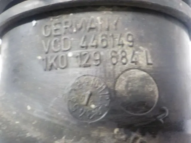 Патрубок воздушного фильтра для  Audi A3 (8L1) 1996-2003