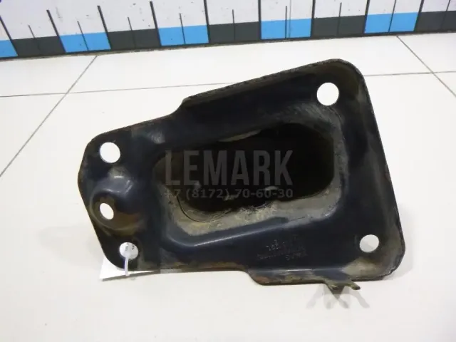 Кронштейн (п.з.к.) для  Audi A3 [8PA] Sportback 2004-2013