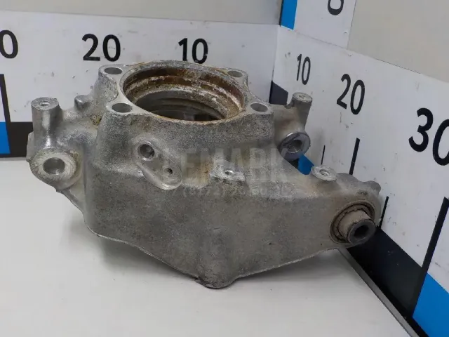 Кулак поворотный задний правый для  Audi TT(8N) 1998-2006