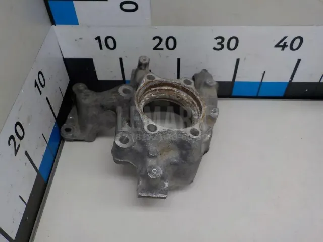 Кулак поворотный задний правый для  Audi TT(8N) 1998-2006