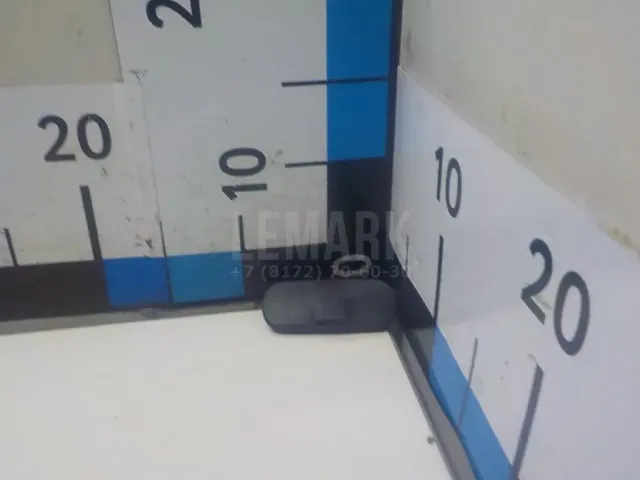 Форсунка омывателя лобового стекла