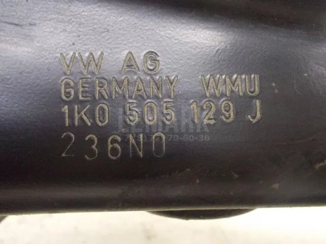 Кронштейн (п.з.к.) для  Audi 100/200 [43] 0-1983